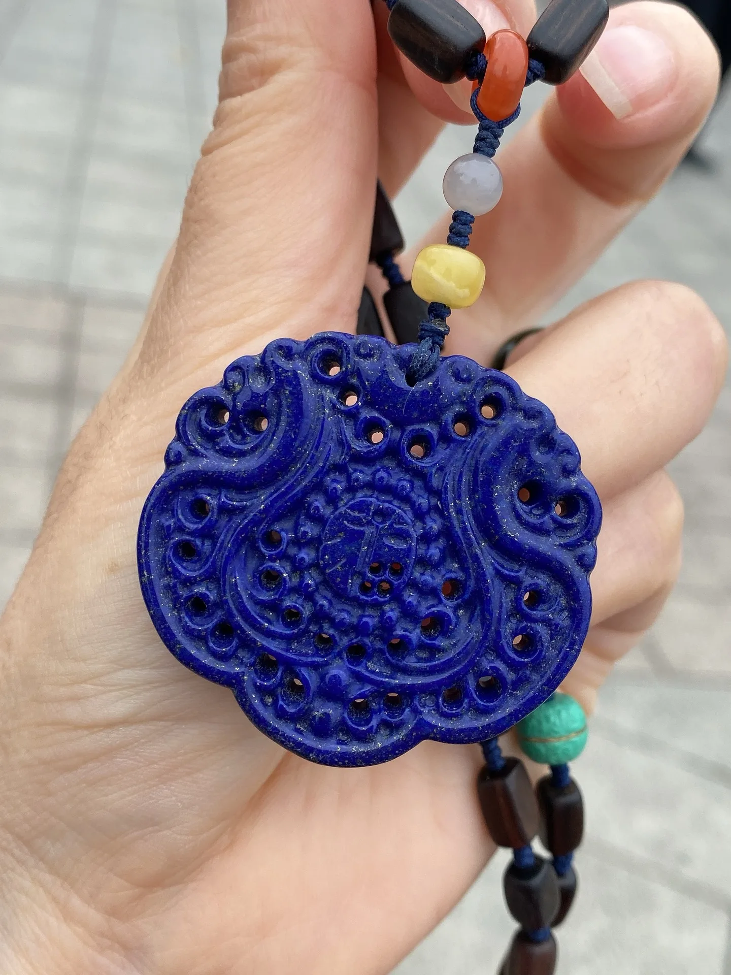 

Натуральный синий лазурит кулон ожерелье цветок 42,6x45x5,2 мм женщины мужчины бусины ювелирные изделия драгоценный камень AAAAAA