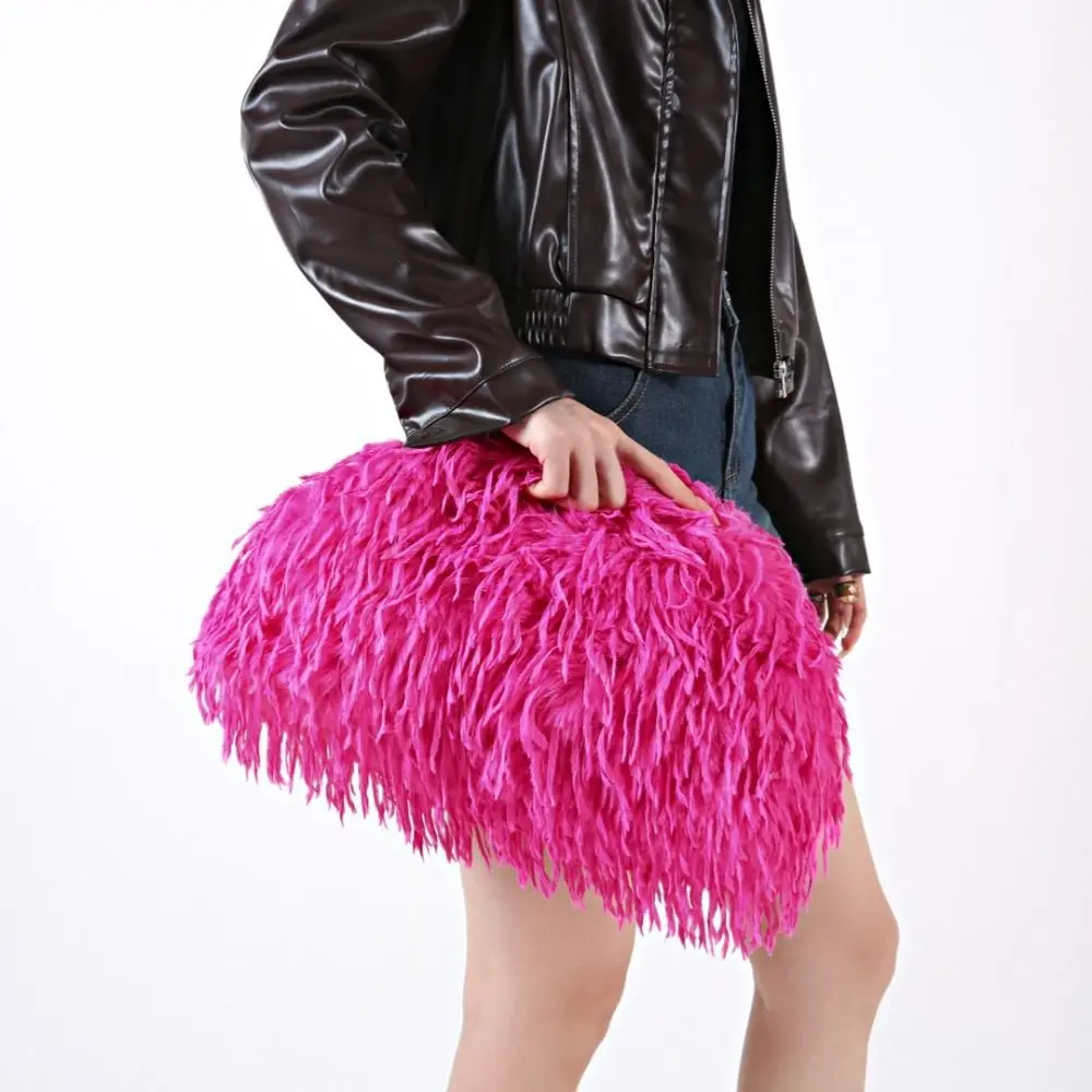 Elegant Portable Fluffy Plush Clip Clutch Y2k Fuzz Faux Fur Purse Large Capacity Korean Style Women Clutches Mobile Phone Bag