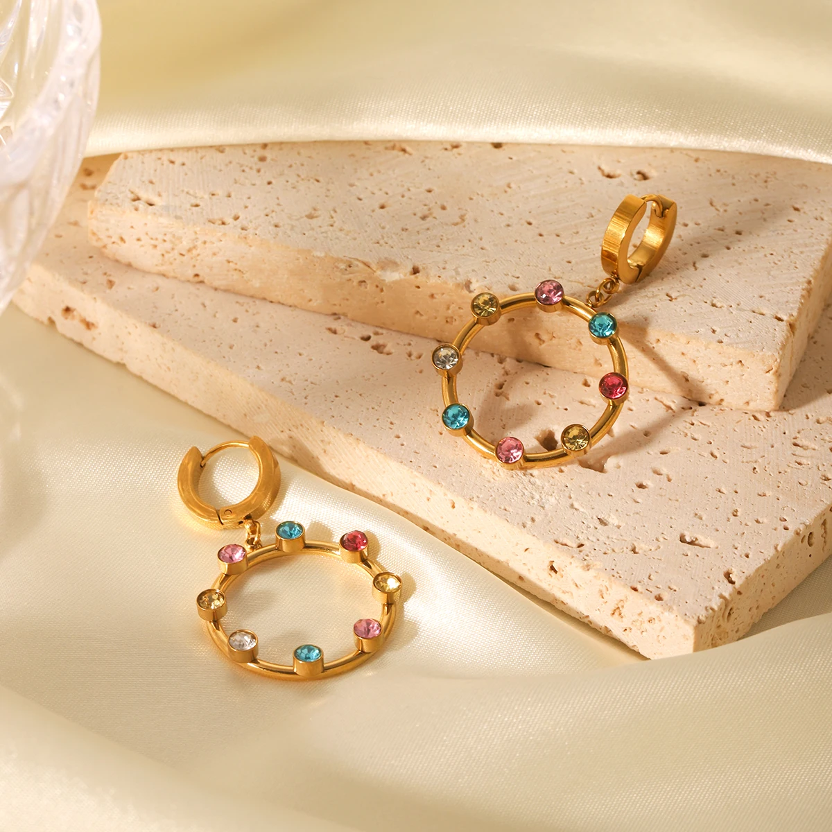 

Vintage Stainless Steel Colored Zircon Inlaid Round Earrings 18K Stainless Steel Women's Jewelry Set Birthday Gift