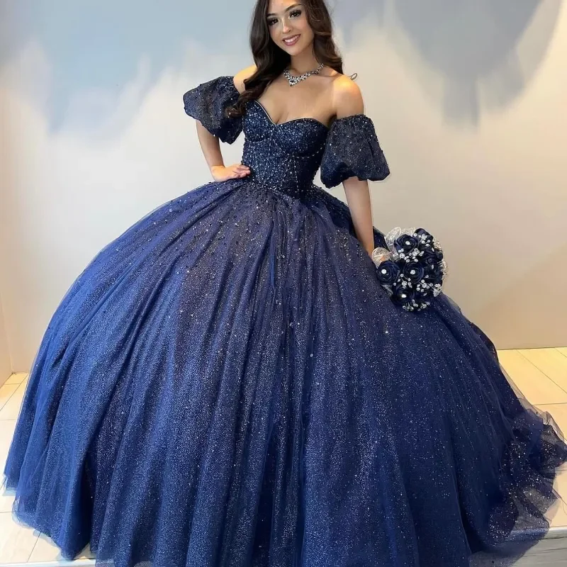 Świecące granatowe sukienki księżniczki Quinceanera z krótkim rękawem koraliki Vestidos De 15. Anos suknie na przyjęcie urodzinowe dostosowane