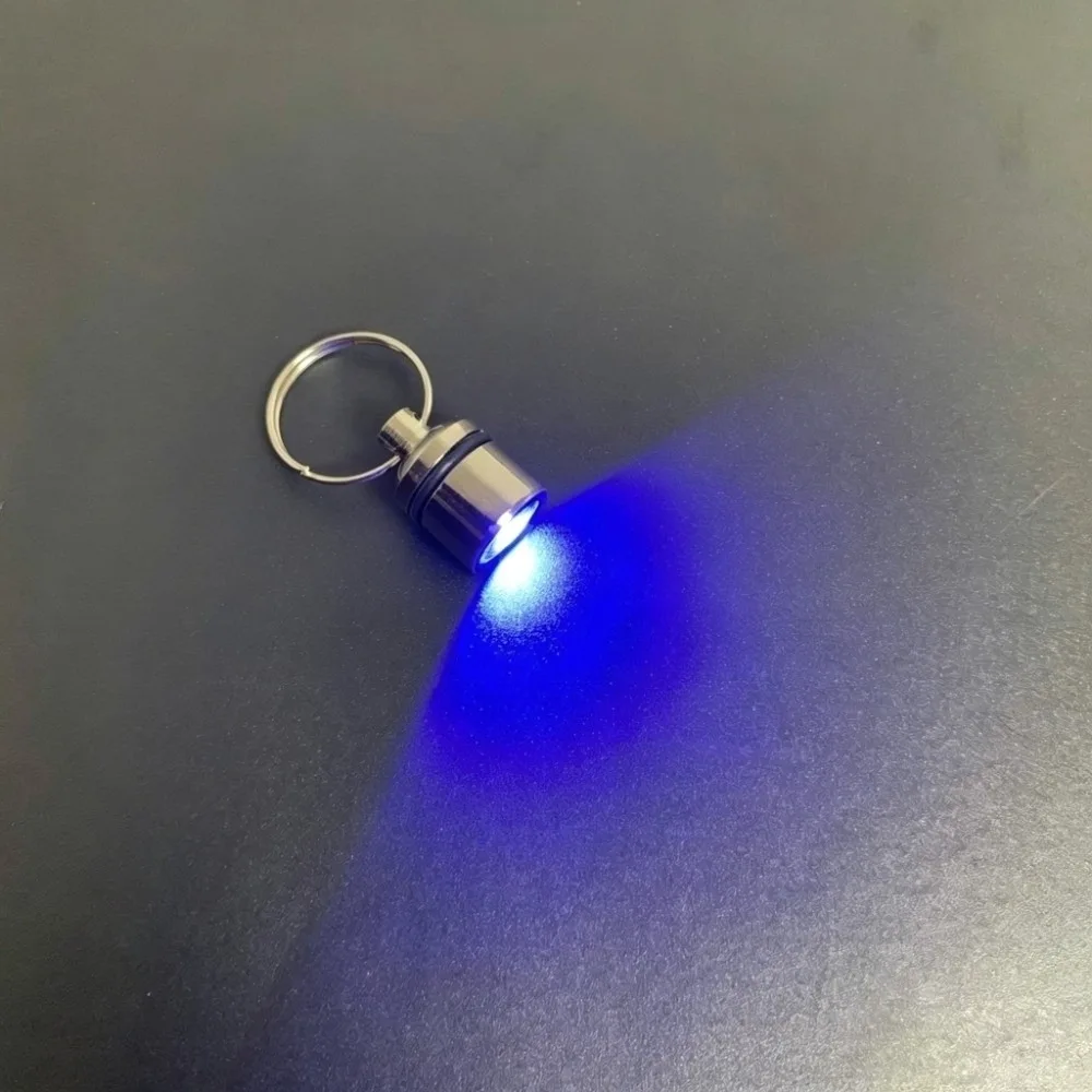 Colorful Mini LED Light Keychain LED Light Mini Flashlight Keychain Pendant Electronic Electronic Light Keyring Gift Idea