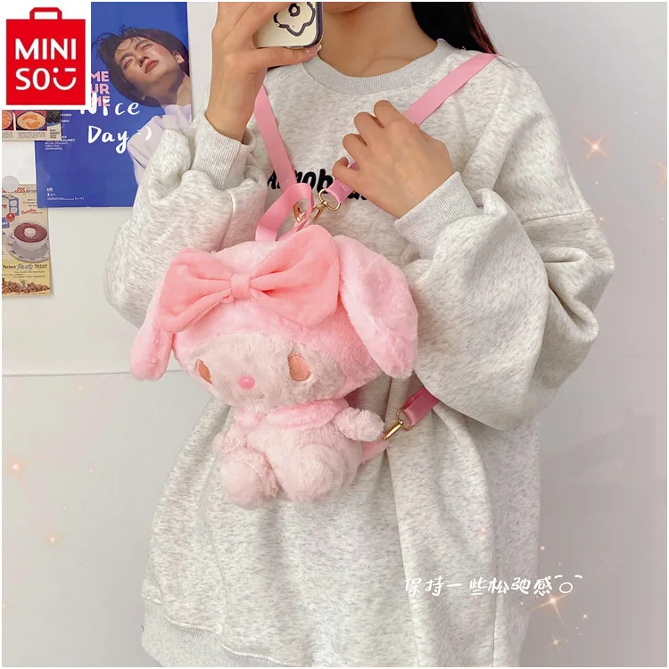 MINISO Sanrio-mochila de peluche de Hello Kitty para niños, regalo de cumpleaños, mochila de moda para estudiantes, dulce y versátil