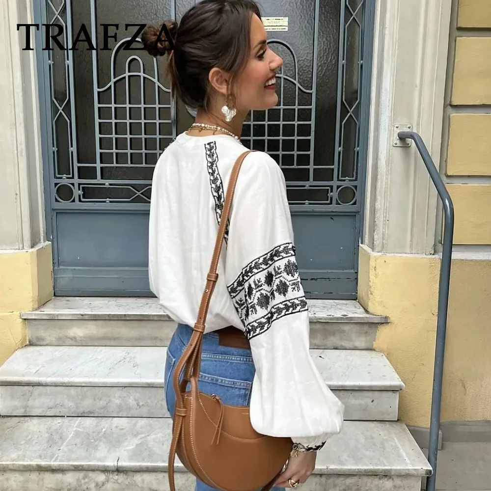 TRAFZA 2024 Spring Summer Casual Women Shirts Fashion Vintage Embroidery Lightweight O Neck Loose Streetwear Women Shirts