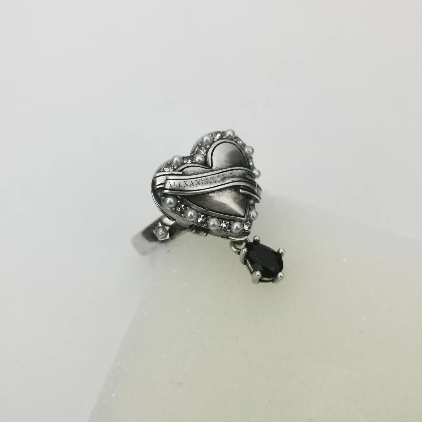 

New Heart-shaped Ring With Female Personality, Water Droplet Pendant, Heart-shaped Flip Cover Opening And Closing Ring