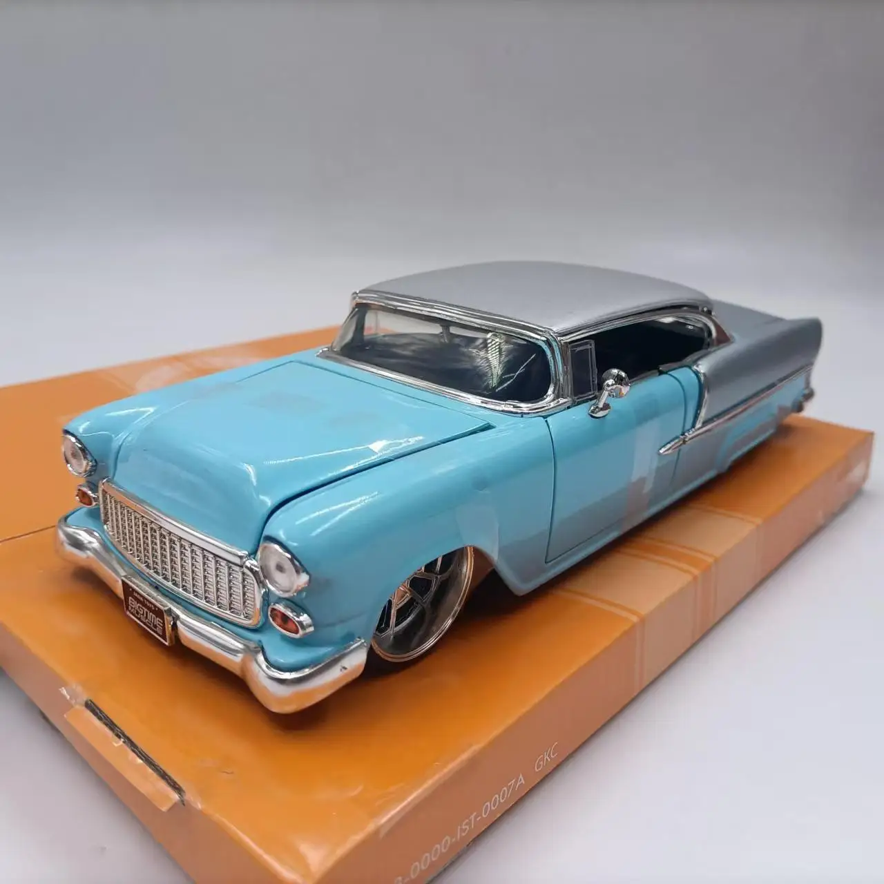 

Литой под давлением масштаб 1:24 Jiada CHEVROLET 1955 BEL AIR, модель автомобиля из сплава, Коллекционная игрушка, подарок, сувенир, украшение для дисплея