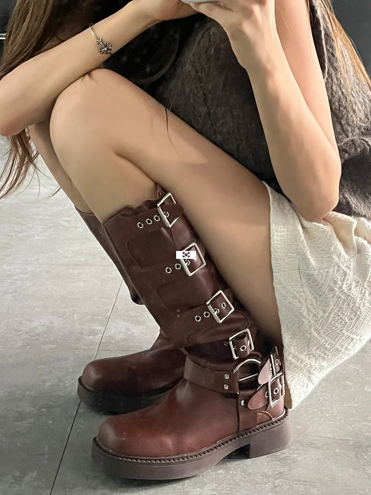 

Chiligirl High-Tube Motorcycle Boots Brown Knight Boot with Belt Bule Retro Faion Cool Youth Winter Faion Boots