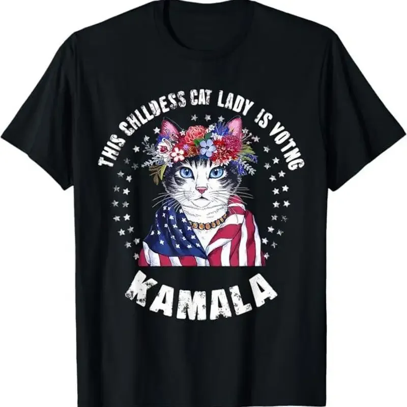 This Childless Cat Lady Ladies is Voting Kamala 2024 T-Shirt