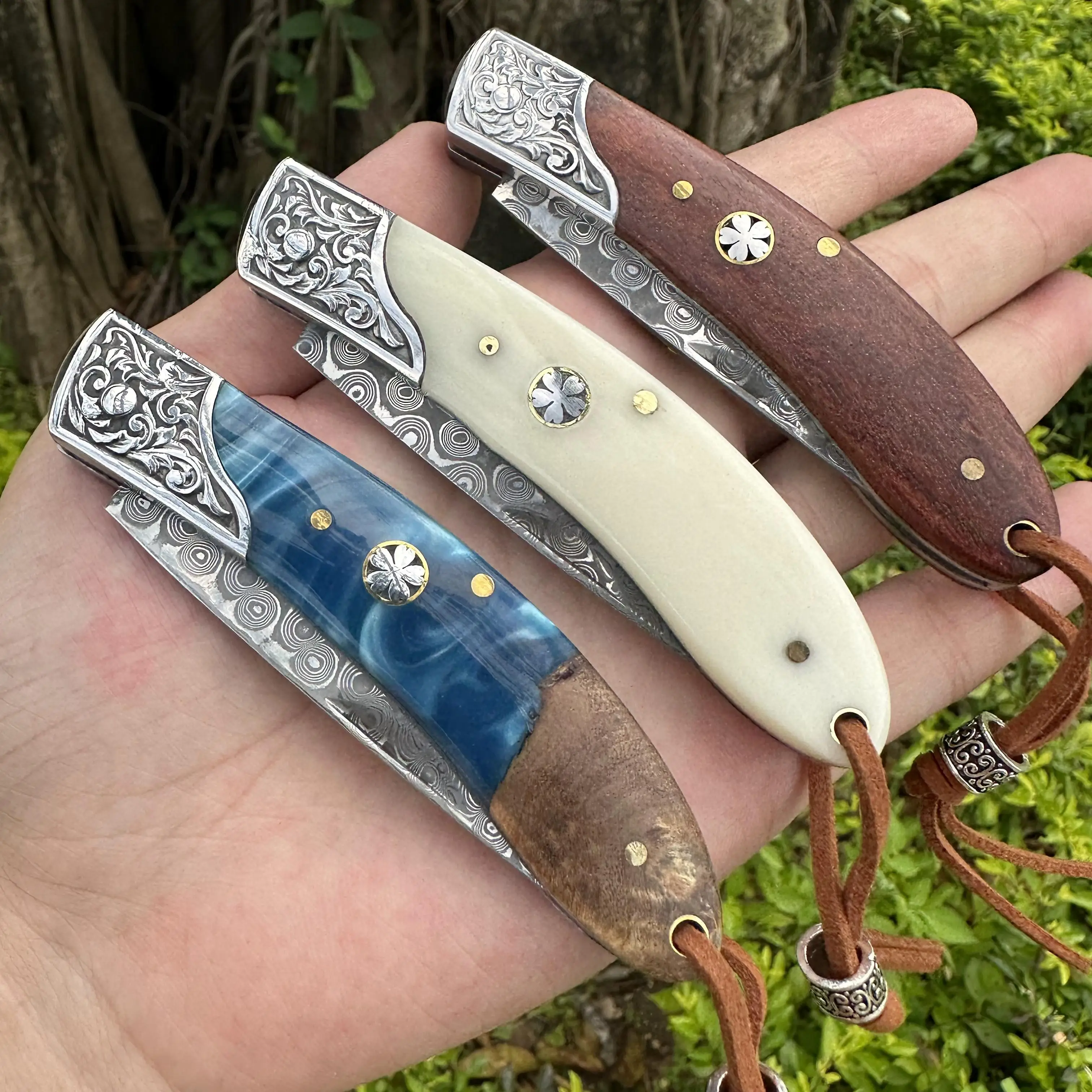 Topwell Handmade Forged Vg10 Blade Damascus Pocket Folding Knife Beef Bone/Resin/Rosewood Handle Collection Portable EDC Outdoor