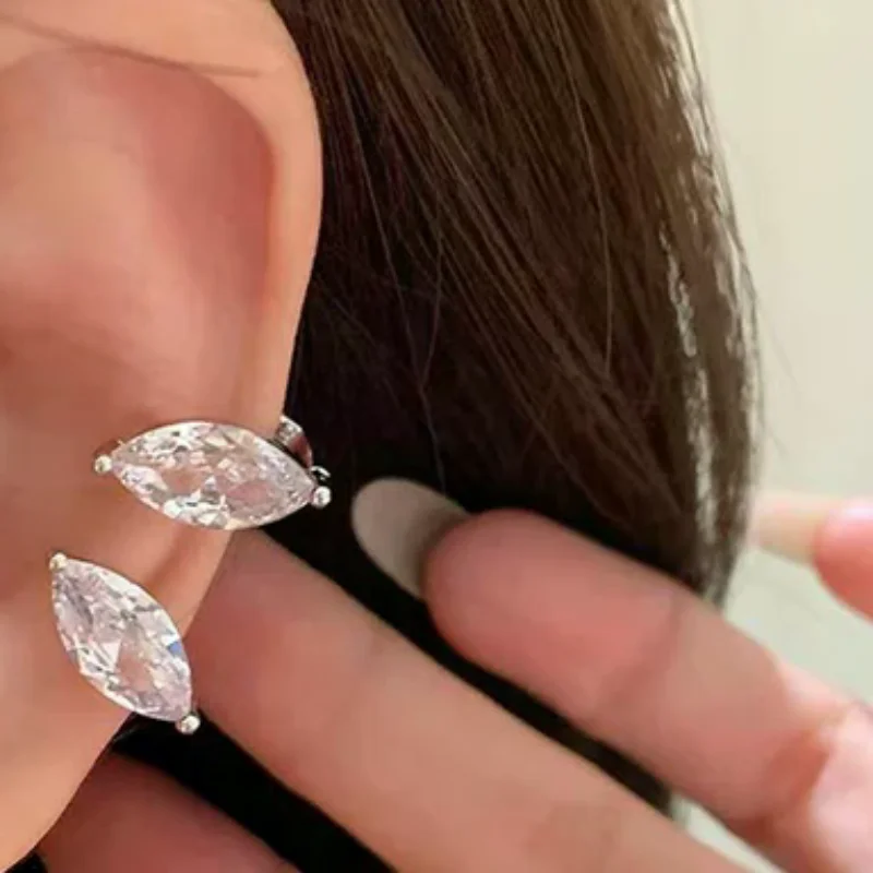 Sparkling Zircon Ea…