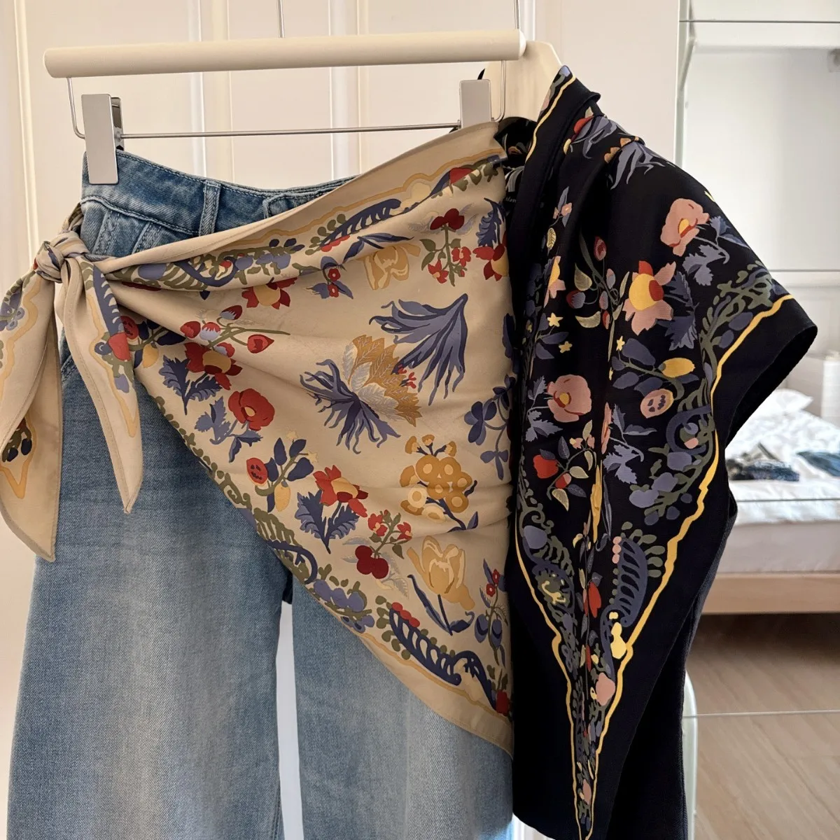 

Новый дизайн: Цветочный треугольный платок-косынка, универсальный женский пояс-шарф, повязка на голову, аксессуар для волос, пляжный саронг, повседневный аксессуар