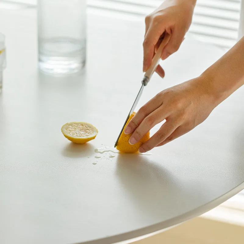 Nordic medieval Eames dining table simple white round table restaurant round negotiation table