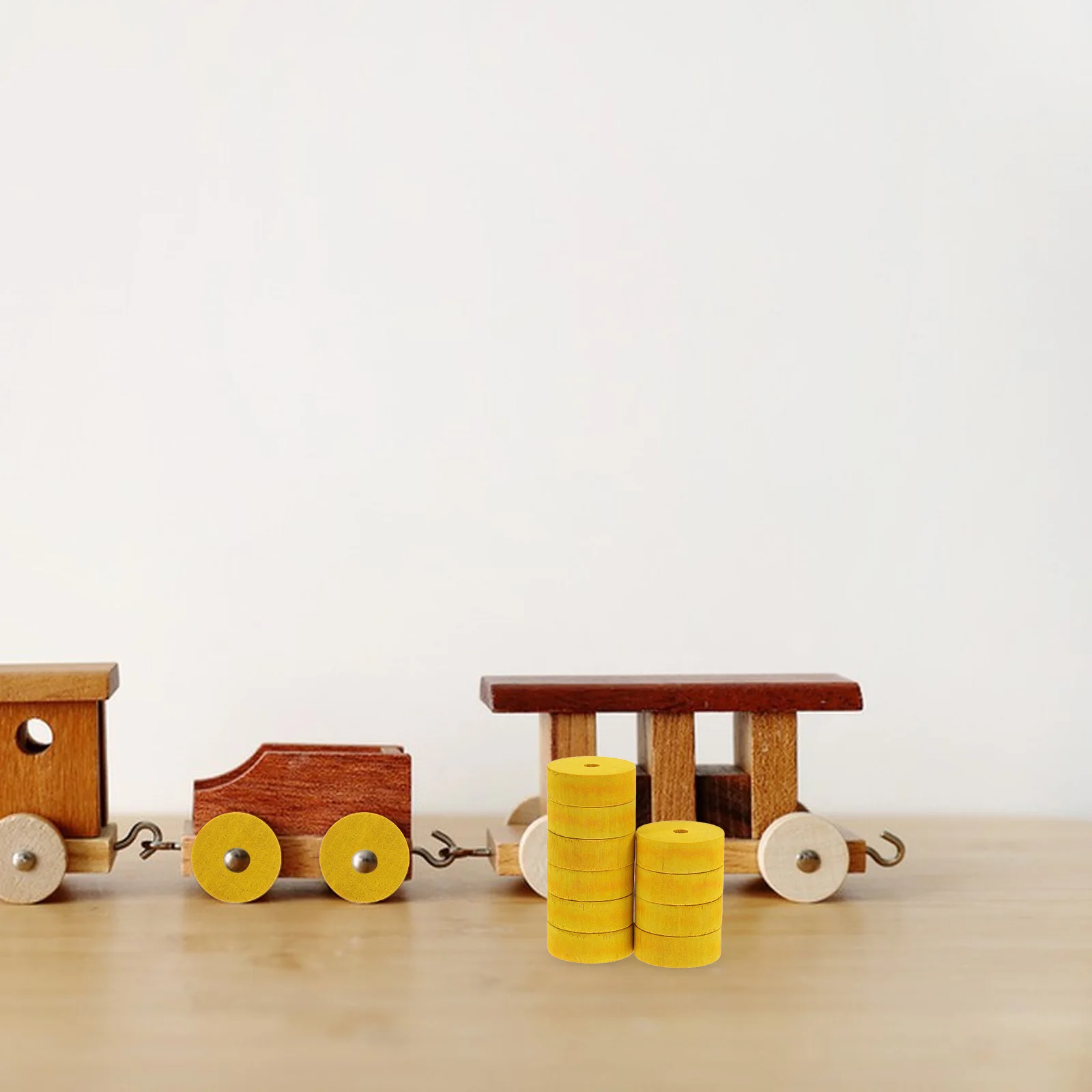 10 قطعة عجلات حرفية خشبية صغيرة لم تنته لتقوم بها بنفسك عجلات السيارة للأطفال دائم السلس المتداول قطار عربة المغزل كتل بكرة