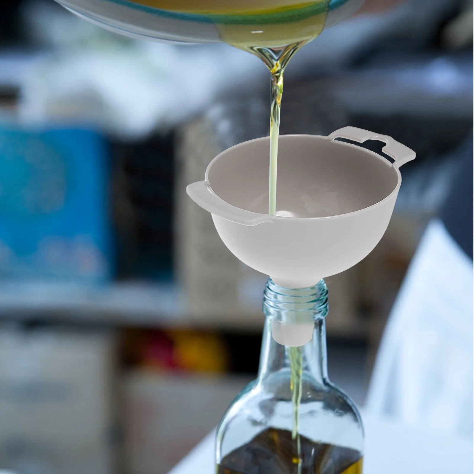 

1Set Kitchen Funnel Wide Mouth Design for Easy Filling of Oil Bottles Liquids Powder Spices Portable Food Funnel Home Supplies