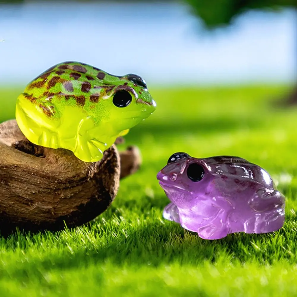 10pcs Cartoon Luminous Frogs Figurines Miniatures Glow in The Dark Resin Crafts Mini Frog Ornament DIY Decor Cute