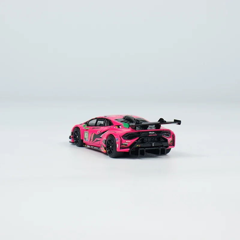 MINIGT 1:64 Modelo de Carro Lambor Huracan GT3 EVO2 # 83 Iron Dames IMSA 2023 Daytona 24 horas Veículo esportivo fundido em liga # 772