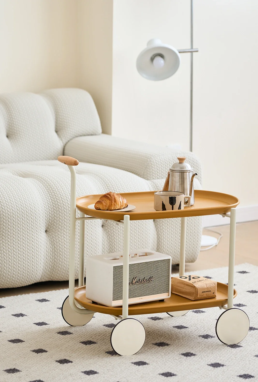 A few online celebrity simple ins lunar carts can move modern small-sized coffee tables.