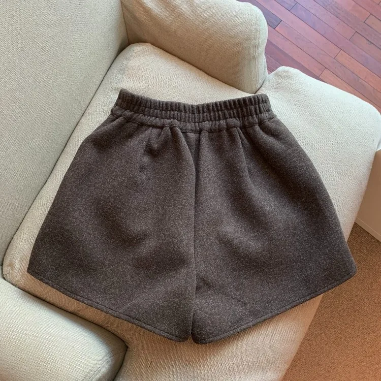 Damen-Shorts aus dicker Wolle mit weitem Bein, Herbst-Winter, neue High-Waist-Shorts, locker geschnitten, gerade geschnitten, Bootcut-Shorts, lässige Oberbekleidung – Detail 22