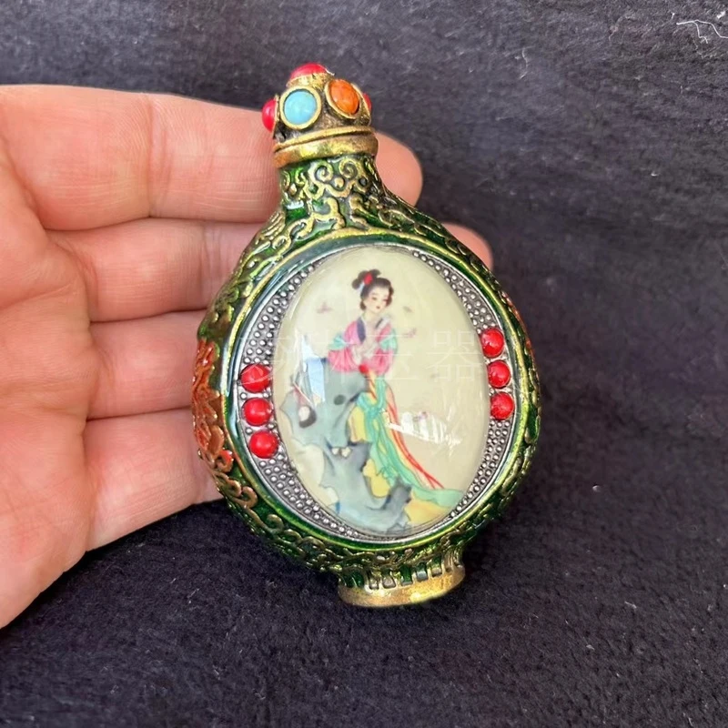 Antique Inlaid Cloisonné Enamel Art Piece Depicting A Beautiful Lady, Double-Sided Internal Painting, Item, Snuff Bottle O