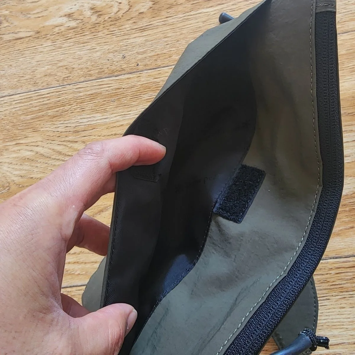 حقيبة كروس خارجية خفيفة الوزن SP مناسبة للسفر في الهواء الطلق والمشي لمسافات طويلة والاستخدام اليومي. حقائب ظهر للتخييم والتنزه