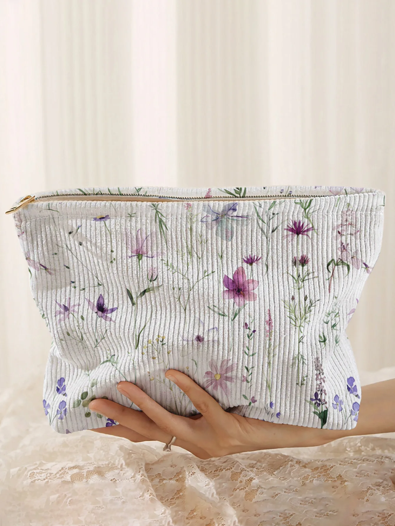 Purple wildflower patterned corduroy makeup bag, lightweight zipper pouch, multifunctional lined bag for cosmetics