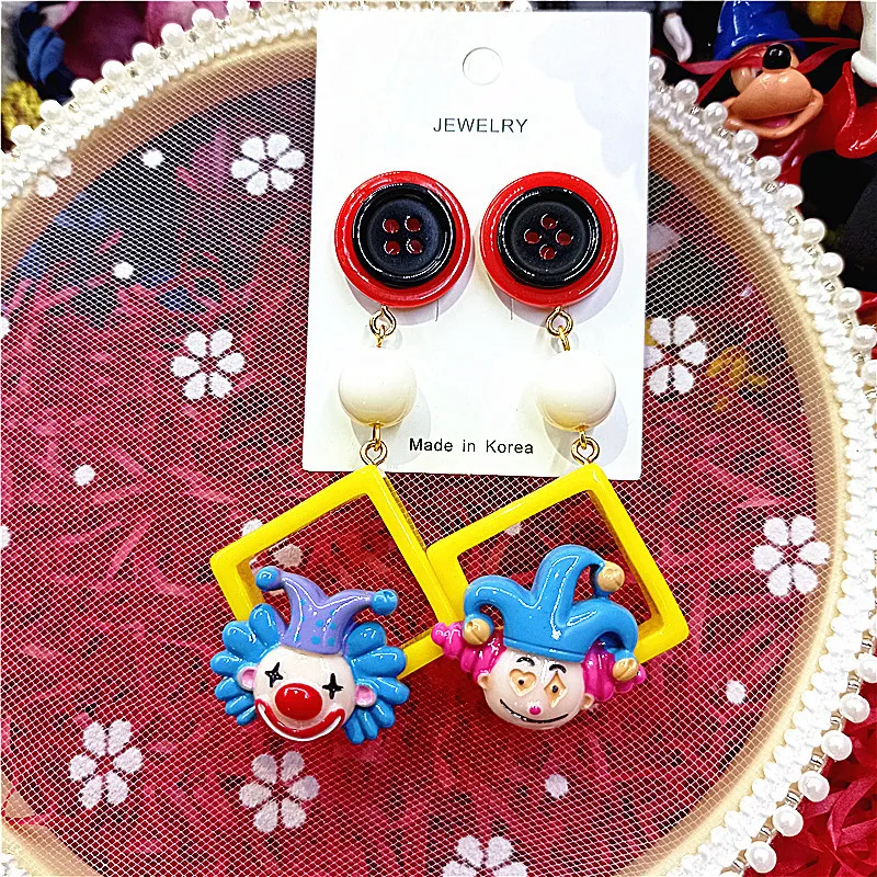 Cartoon Clown Dangle Earrings For Women Resin Charm Funny Colorful Circus Clown Stud Earrings Cute Vintage Creative Drop Earring