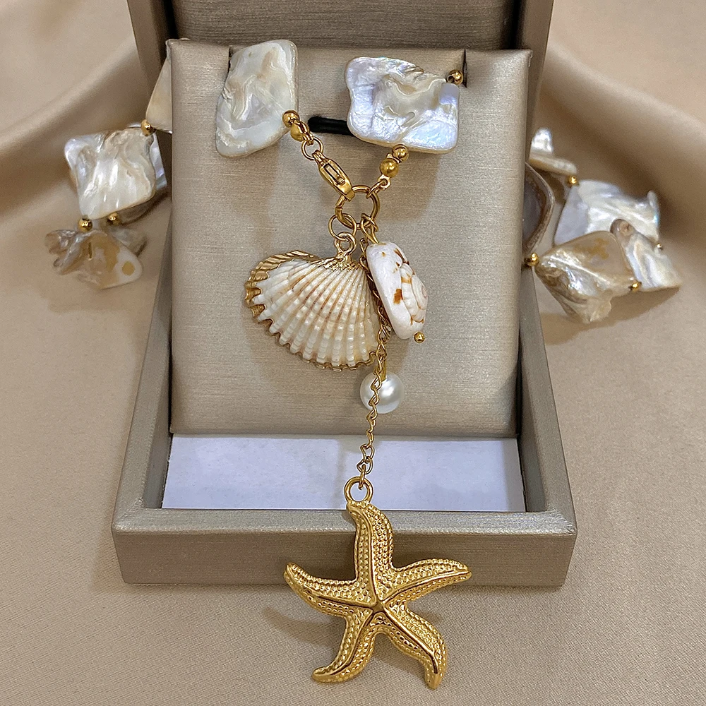 

DODOHAO Shell Starfish Pendant Necklaces Ocean Style Shell Chain Gold Color Pendant Necklaces For Women Fashion Jewelry