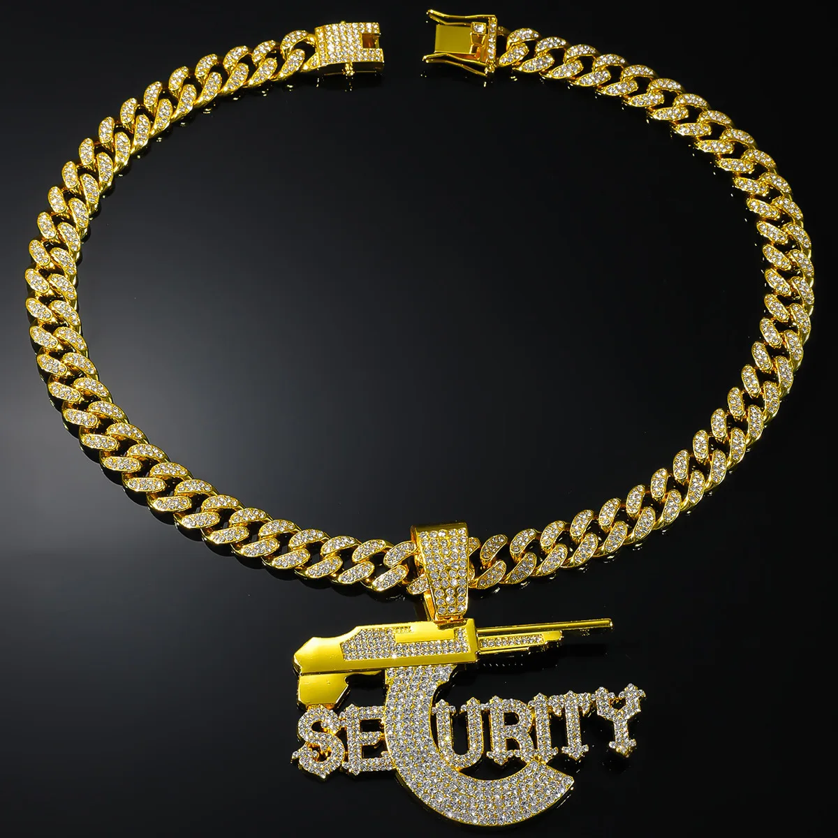 Fashion Full Diamond Sniper Rifle SEURITY Letter Pendant Men's Personality Cuba Chain Pendant Jewelry Accessories.