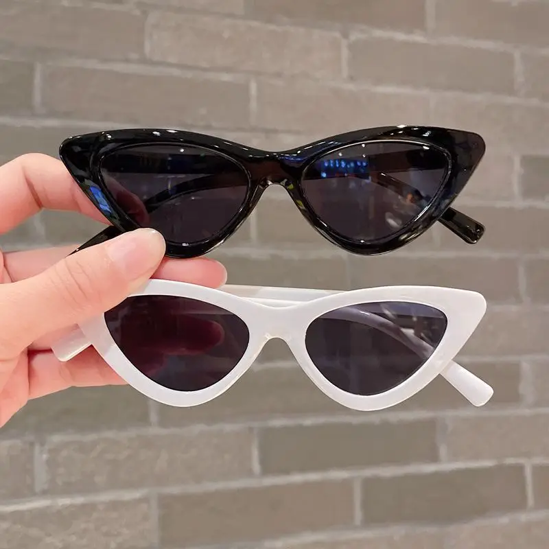 

Vintage Cat Eye Sunglasses 2024 New in Stylish Candy Color Triangle Shades Trendy Retro Women Original Brand Design Eyewear