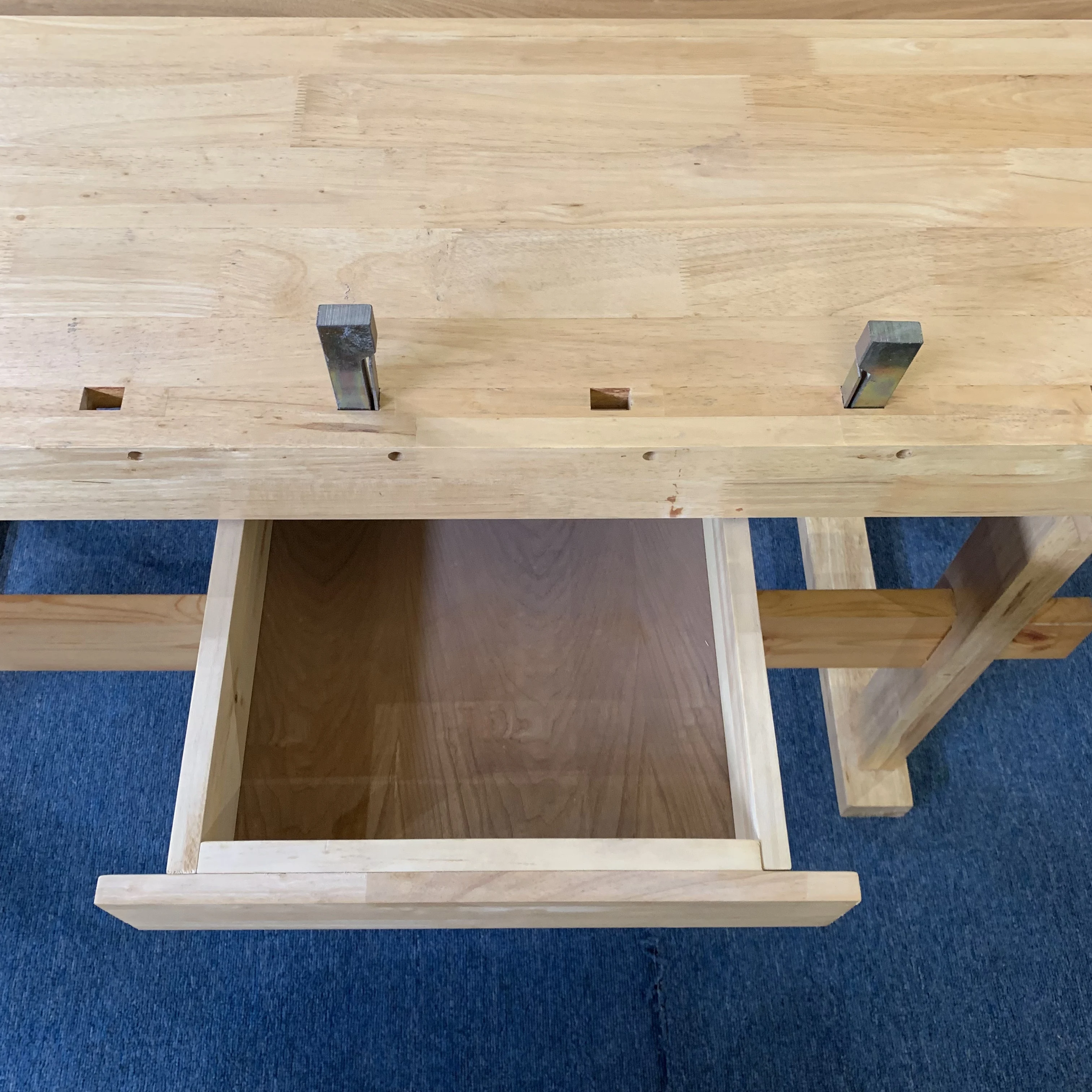 Two Vise Rubber Wood Heavy-duty Woodworking Workbenches for DIY Carpentry Enthusiasts, Solid Wood Operation Table.
