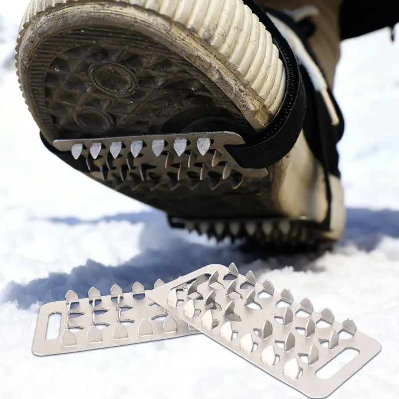 クリート 26歯 ステンレス製 冬用 雪氷歩行 ハイキング 滑り止め トラクション 安全 ノンスリップ シューズ クライミング クランポン