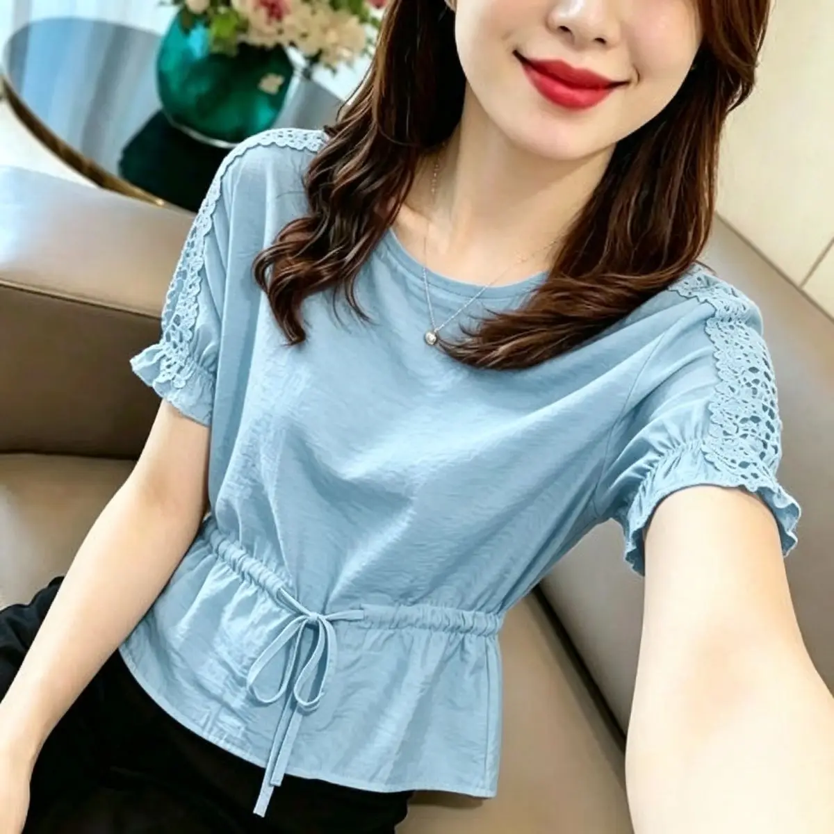 

Summer New Style round Neck Lace Splicing Shirt Women's Slim Fit Top Hollow out Design Short Sleeve Casual Loose Blouse