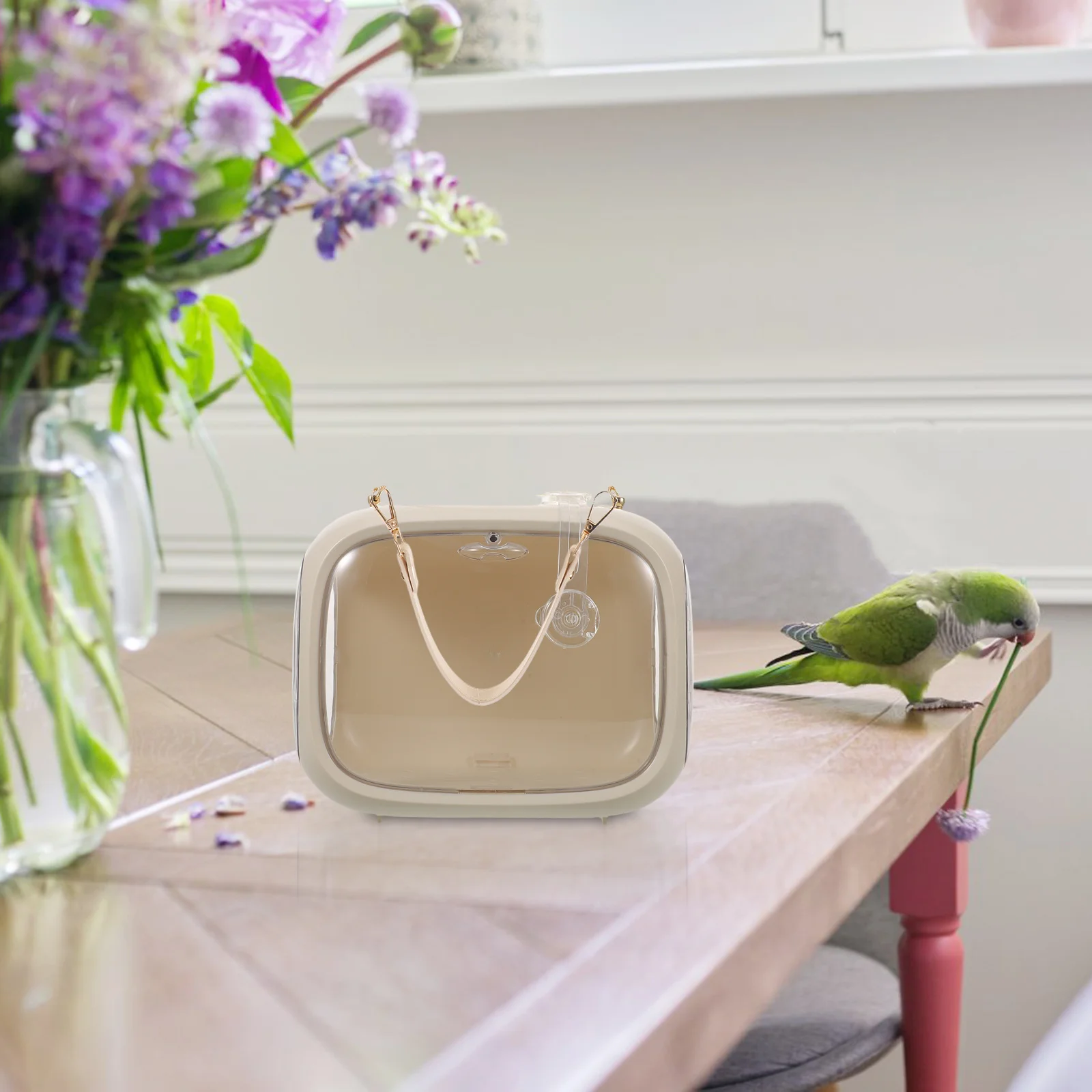 

Parrot Takeout Box Travel Carrier for Birds Outdoor Cage Parrot Backpack Carrier Easy to Clean Comfortable Ventilated Design