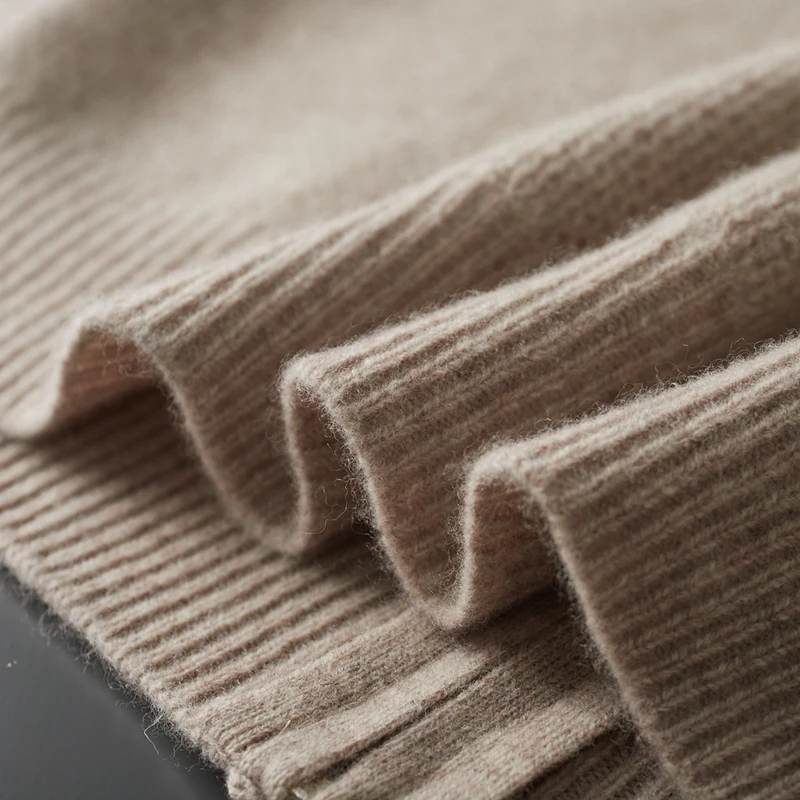 เสื้อคาร์ดิแกนผู้ชายคอเต่าครึ่งตัวแบบหนาสำหรับฤดูใบไม้ร่วง/ฤดูหนาว ผลิตภัณฑ์ใหม่ ผลิตจากขนแกะเมอริโน 100% ถักแบบลายรังผึ้ง สไตล์ลำลอง