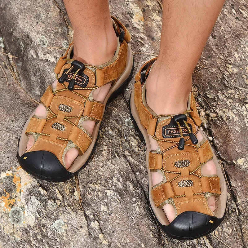 Summer Men's Sandals Lightweight and Casual Walking Shoes Home Garden Outdoor Men Beach Rubber Soled Anti Slip Shoes Large Size