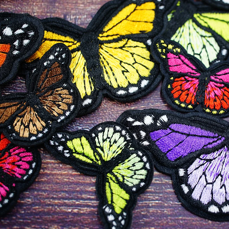Color Butterfly Purple Pink Yellow DIY Patches Embroidery For T-Shirt Iron On Appliques Clothes Jeans Stickers Badges Parche