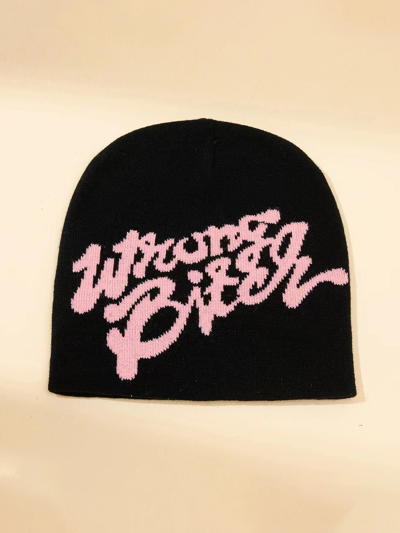 1 Piece of Women\'s Fashionable Jacquard Small Letters Wrong Knitted Hat Suitable for Autumn and Winter Warm Daily Travel Wear