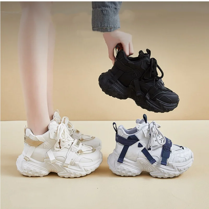 

Trendy Versatile Sports Running Shoes for Teens, Casual Thick-Soled Women's Shoes, Spring and Autumn, New Dad Shoes