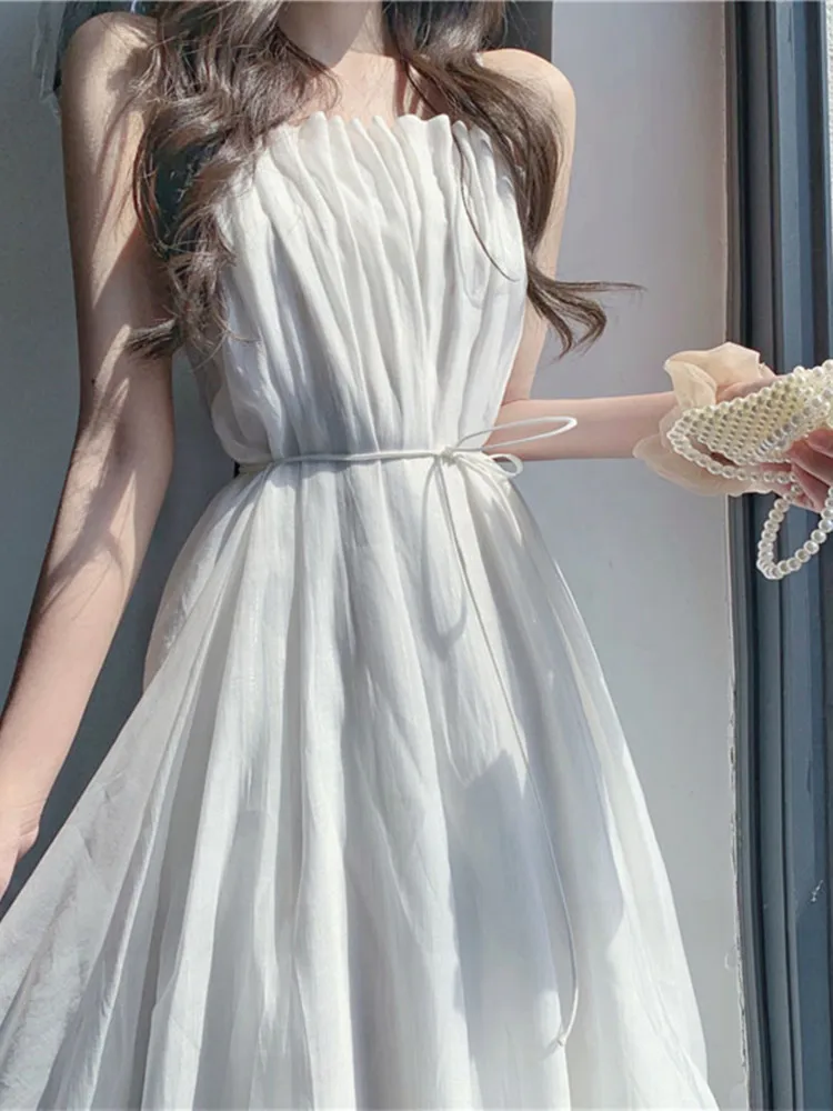 

Elegant White Strap Long Dress Women's Summer New Gentle Atmosphere First Love Waist Cinching Fairy Dress Forest System