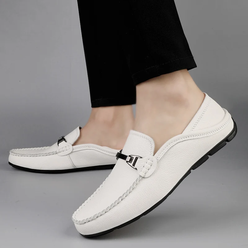 

Summer Casual Soft Soled Men Shoes Trendy Simple Fashionable Breathable Soft Surface Metal Flat Bottomed Business Shoes（35-49）