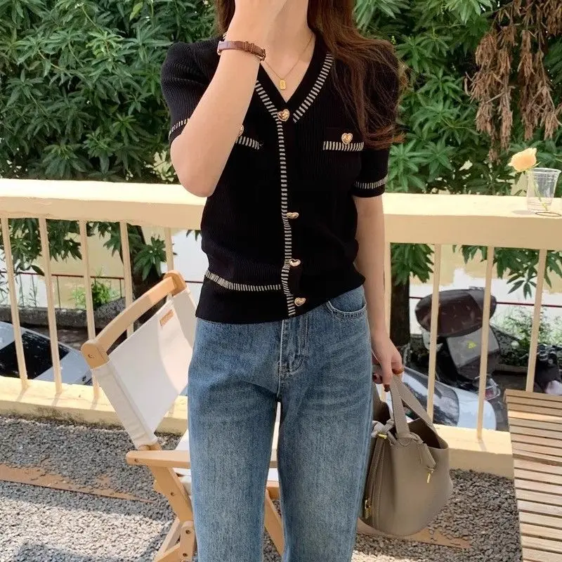 Summer Elegant Fashion Black Knit Shirt Women Korean Version Sweet Button False Pocket Cardigan Lady V-neck Short Sleeve Tops