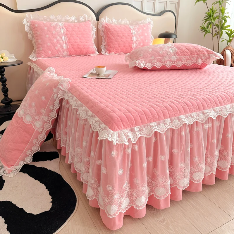 AI WINSURE Romantic Velvet Bedspread Queen Size Quilted Lace Bed Skirt Set Soft King 3pcs with 2 Pillowcases Dropshipping