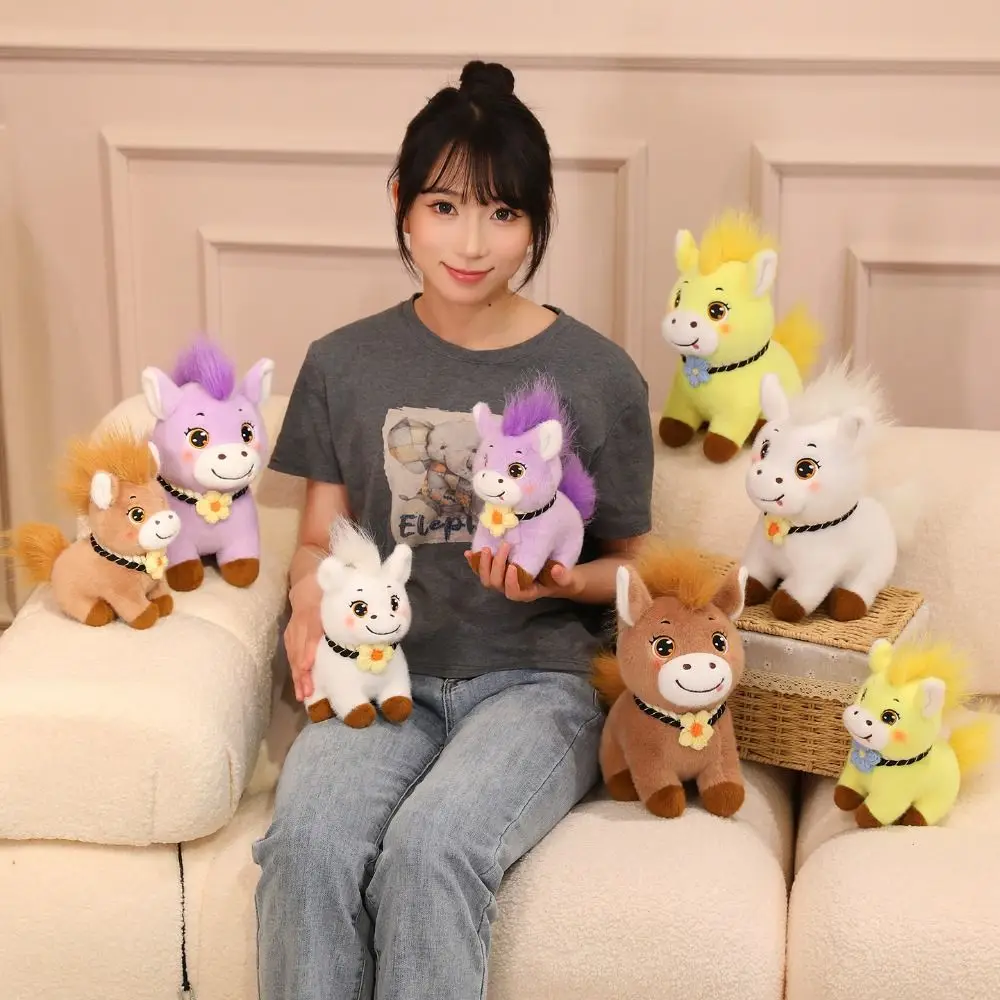 PP algodão cavalo mascote animal de pelúcia macio cavalo animal de pelúcia dos desenhos animados com flor cavalo pentante decoração festiva