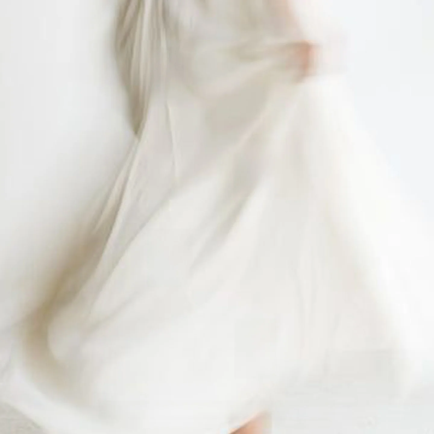 

Double Cisas Red Series Woolen Knitted Sweater Women's Premium Faion Camere Yarn Full Sve Overhead Top