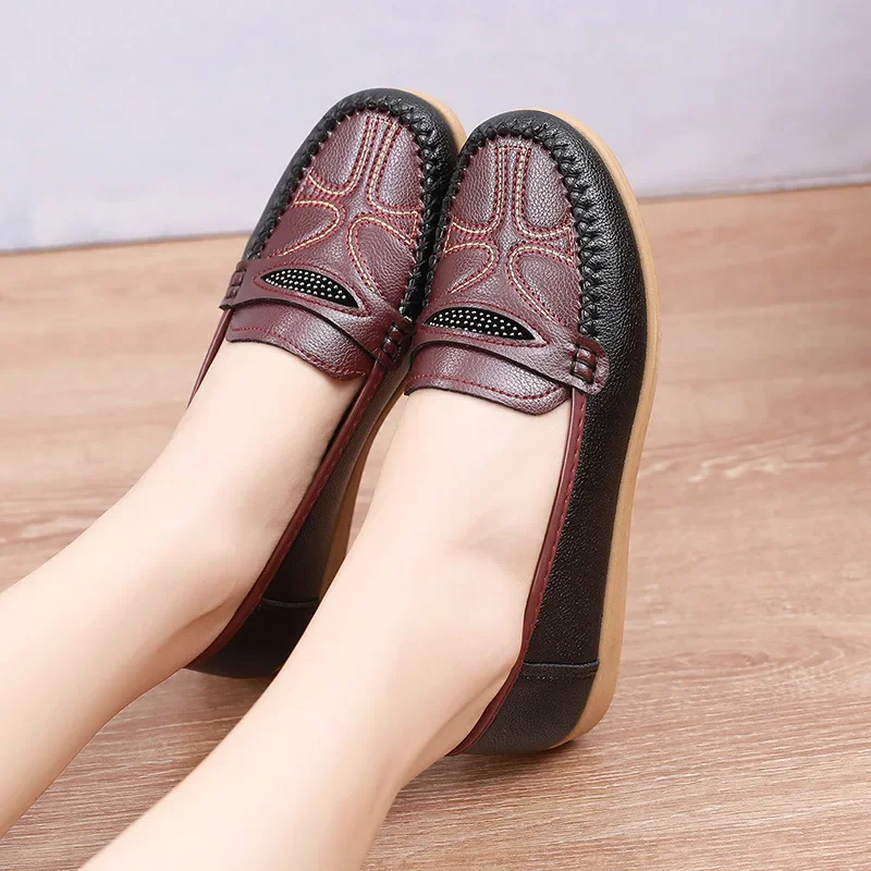 Fashion Leather Women Loafers Casual Flat Shoes Comfortable Spring Autumn Soft Bottom Oxfords Ladies Shoes Loafers