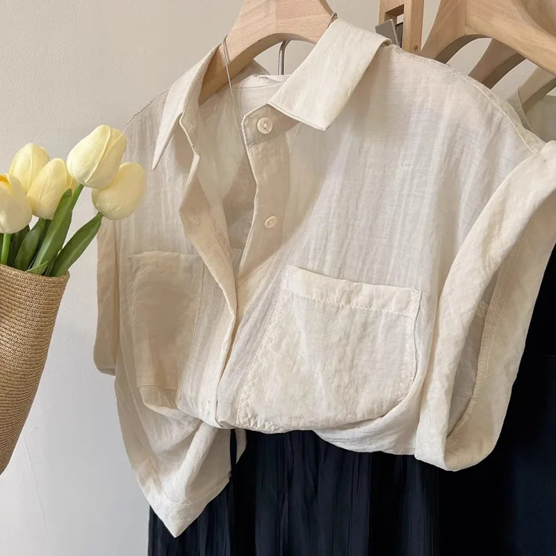 女性の夏のトップス Xiaofei スリーブシャツ コットンリネン半袖 フレンチ個性 シンプルなポロカラー