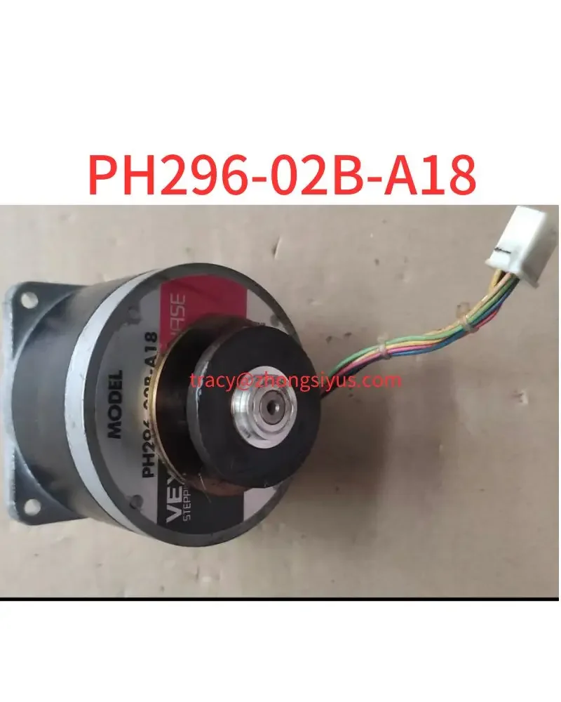 

Used stepping motor PH296-02B-A18