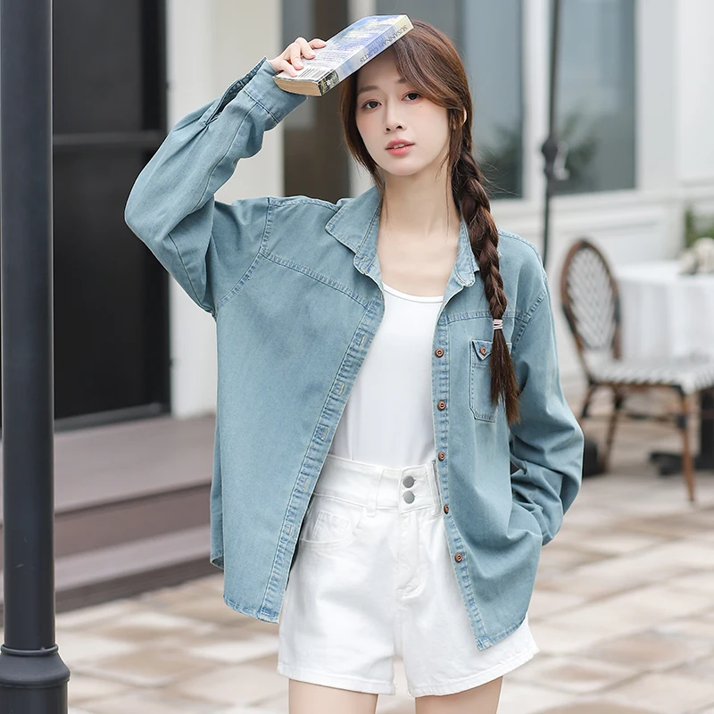 

2024 New Arrival Spring Women Loose Fit Long Sleeve Turn-down Collar Blouse Pockets Patchwork Cotton Denim Casual Shirts V889