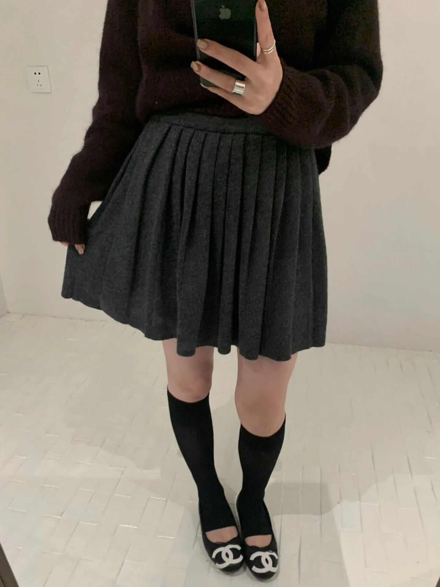 

Рекомендованная Эмили Клуд вязаная плиссированная юбка А-силуэта с высокой талией для женщин, осень-зима, маленький размер, для повседневной носки и офиса C...