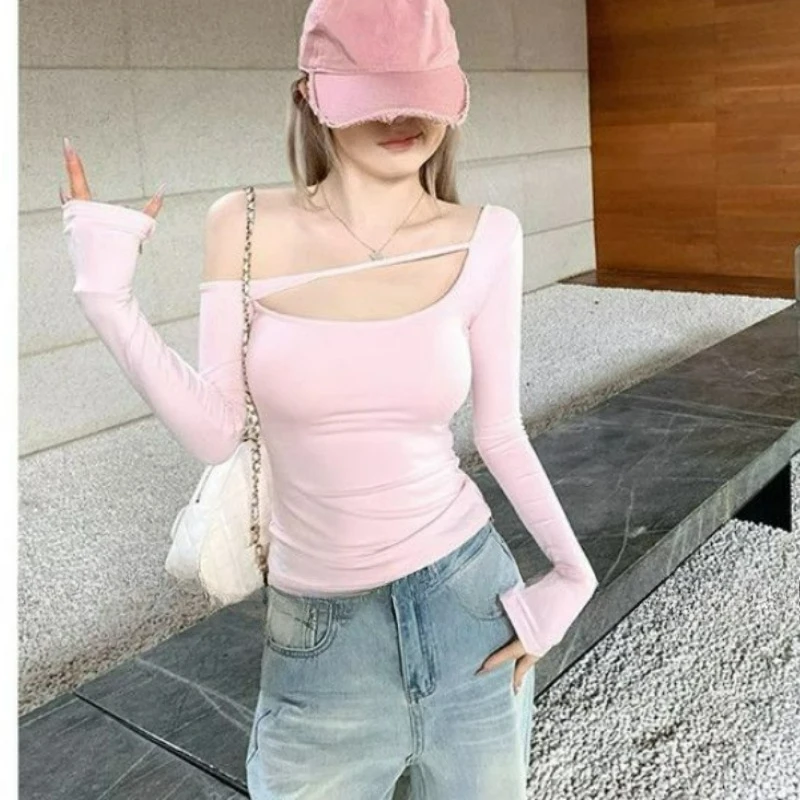 2026 Spring Slimming  Off-the-shoulder Built-in Chest Cushion Top Spicy Girl Style Hollowed-out Long-sleeved T-shirt for Women