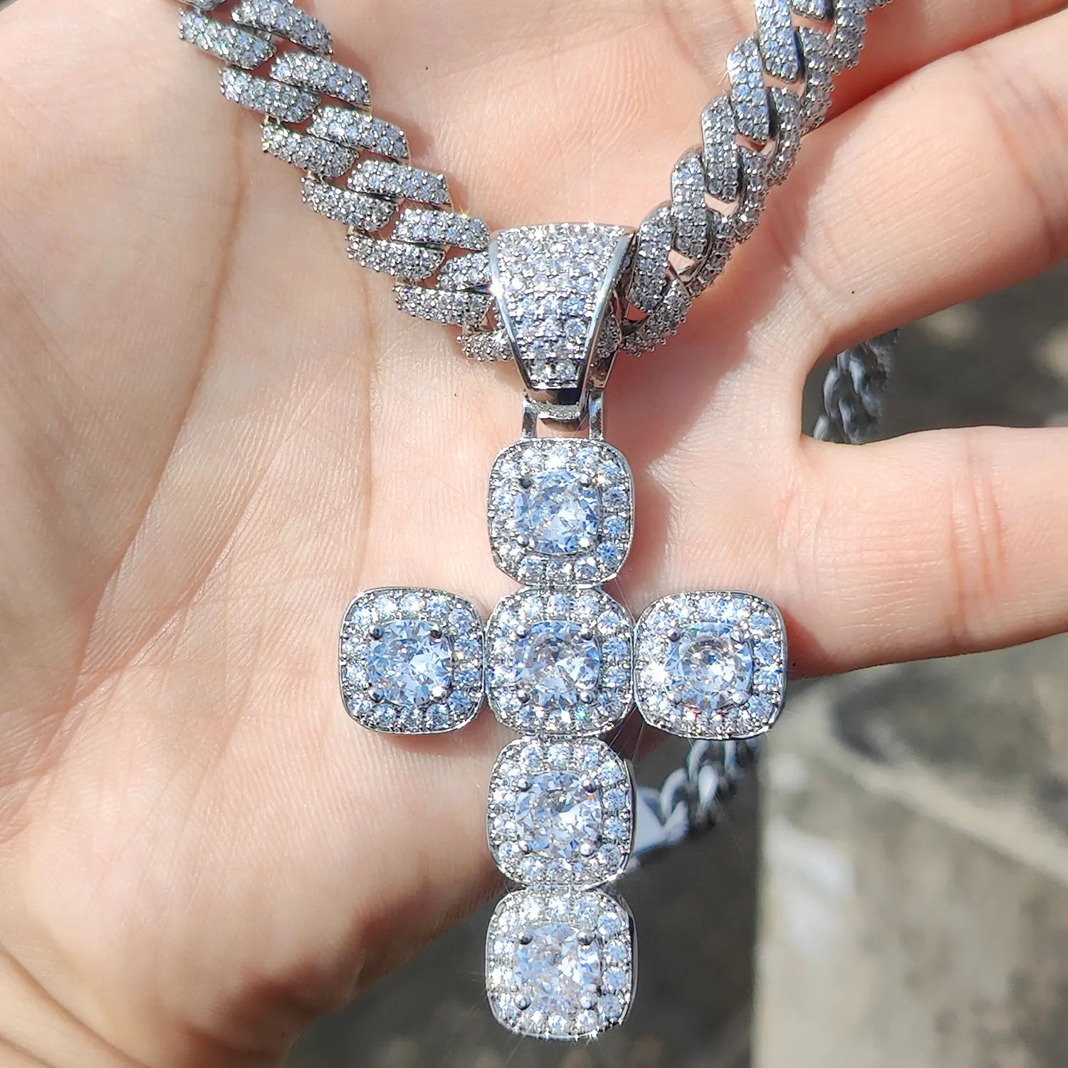 Iced Out Diamond Jesus Cross Necklace Cluster Tennis Chain Cross Pendant Religious Faith Hip-Hop Jewelry Gift for Men Women